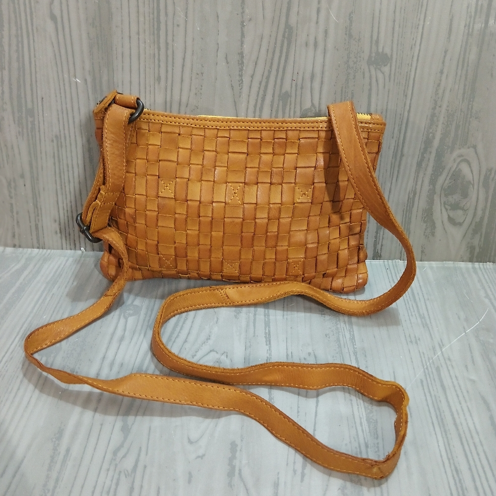 Yellow Woven Crossbody Bag - Picture 2 of 10